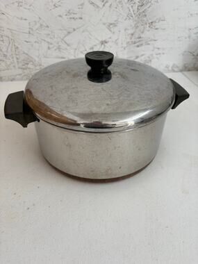 Vintage Revere Ware 1801 copper clad bottom 4 1/2 qt stock pot and lid